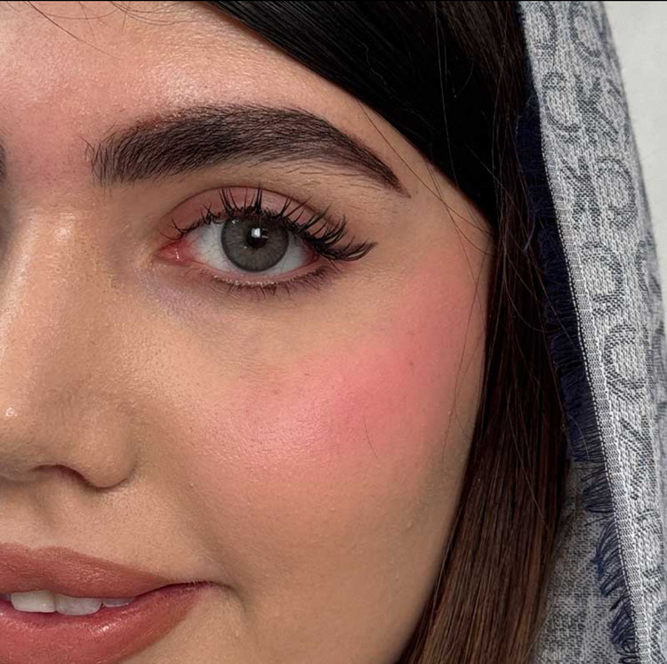 لنز رنگی رز طوسی دور مشکی مارس گری