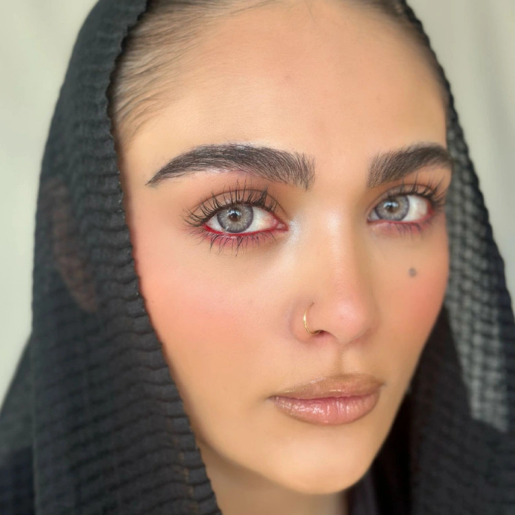 لنز رنگی سالانه جاسپر یونیک طوسی نقره ای