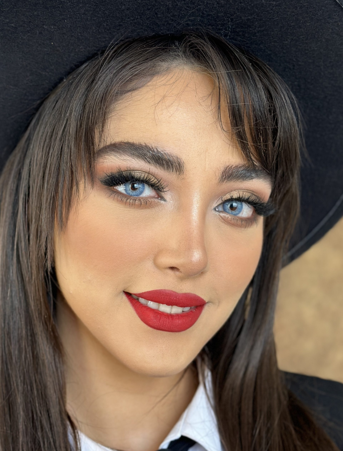 لنز زیبایی فصلی لوتوس یونیک