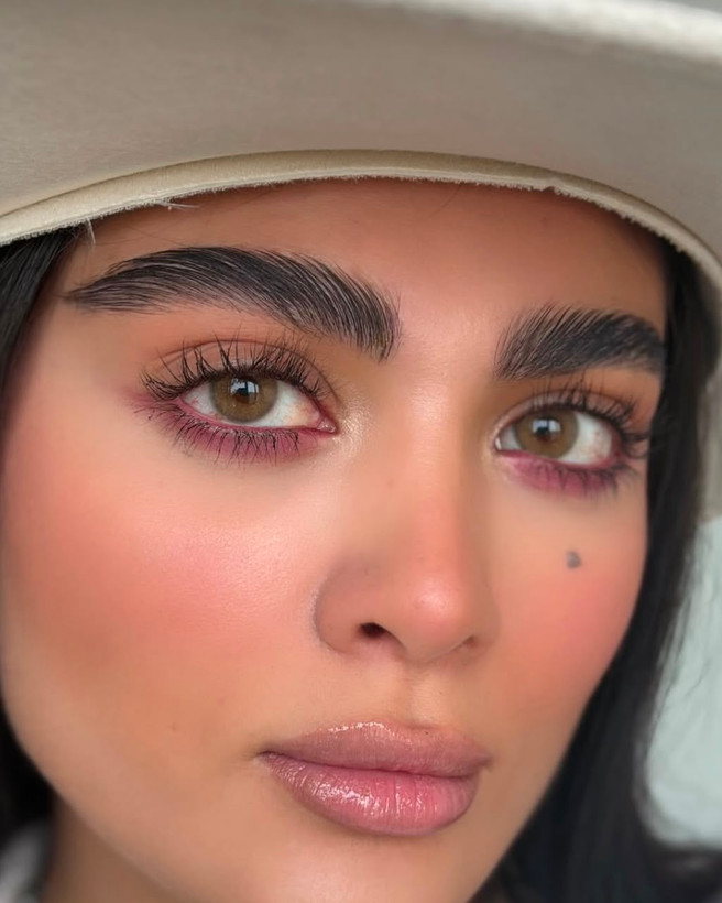 لنز رنگی سالانه مسکو برند وایب