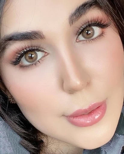 لنز رنگی فصلی دهب رنگ کاف عسلی دور دار